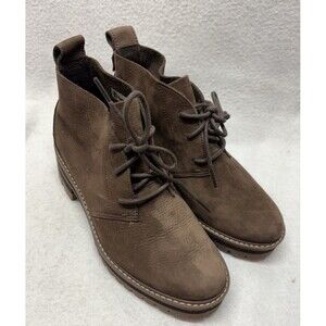 Timberland womens 6.5 Courmayeur Chukka leather Brown LugSole Chunky Ankle boot